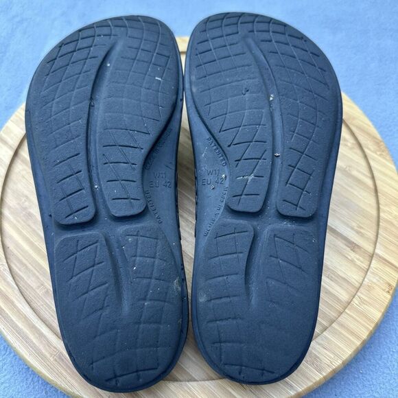 OOFOS Oolala Flip Flop Thong Recovery Sandal Womens Size 11 Black Comfort - Picture 8 of 11
